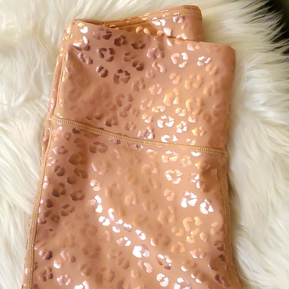 Nova Wild Leopard Metallic sport set - Picture 6 of 17